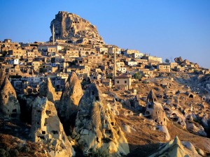 cappadocia-tuff-hills-and-cave-dwellings_28005_600x450